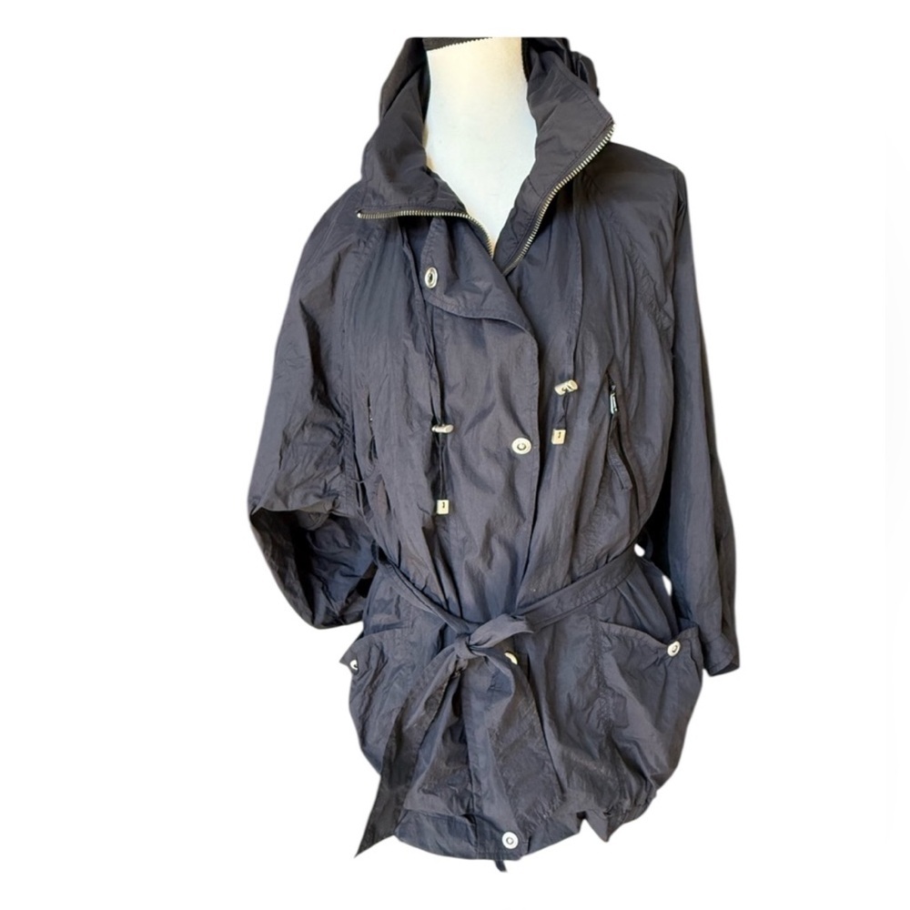 COLE HAAN ladies, packable, black rain, jacket size medium excellent condition - Picture 13 of 13